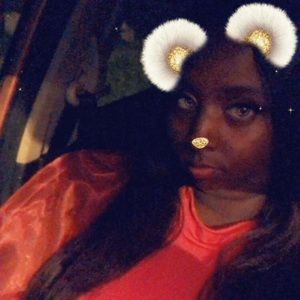 Meet your Posher, Monique